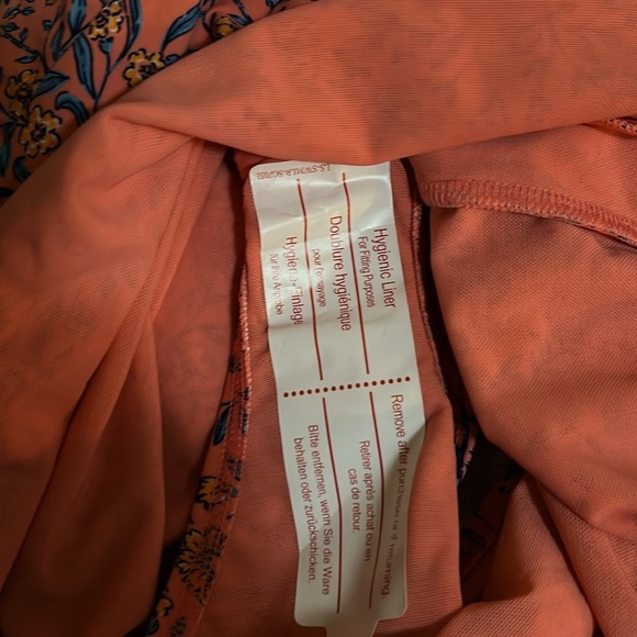 Lands End Women's Coral Floral Chlorine Resistant Wrap Swim Dress Size XL NWT - Picture 7 of 10